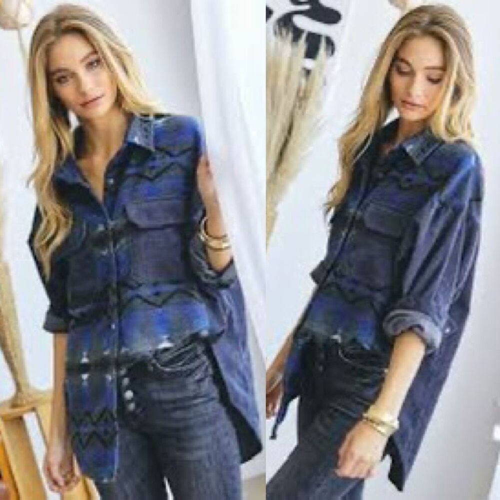 Davi & Dani Blur Gray Printed Corduroy Snap Front Shacket Large